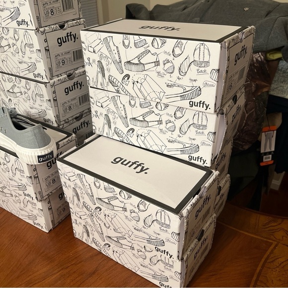 New With Box Guffy's Women's Gray Sneaker Size 9M‎ 🔥🔥 - Picture 8 of 8